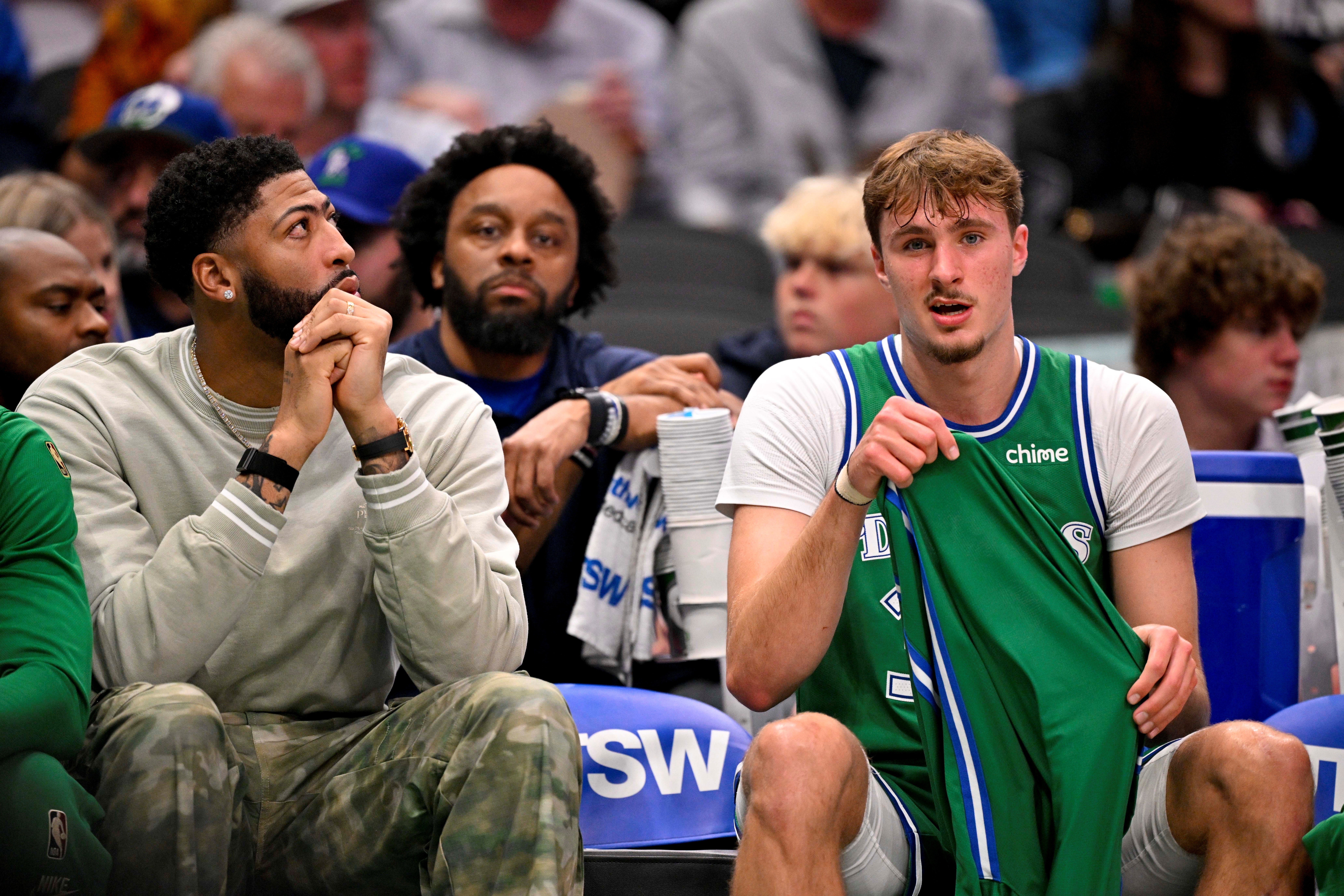 弗拉格谈浓眉被交易：祝他和其他队友一切顺利 很庆幸我还在队内