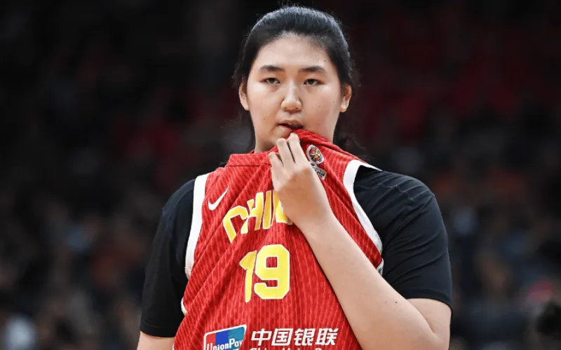 manbetx-媒体人：张子宇是全队唯一得分超过7分的中国女篮球员