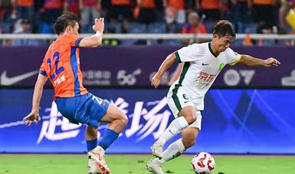 亚博体育改名-抢疯了！京鲁大战票价涨到1300仍一票难求，球迷期待再现6球大胜